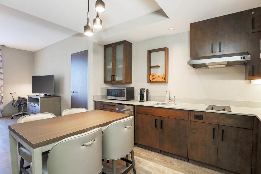 2 Bedroom Suite interior
